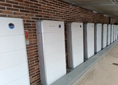 Zoom bild av Sigenergy SigenStor EC 10 kW TP – hybridväxelriktare 3-fas